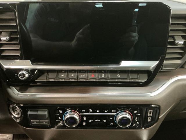 2022 GMC Sierra 1500 4WD Crew Cab Standard Box SLT