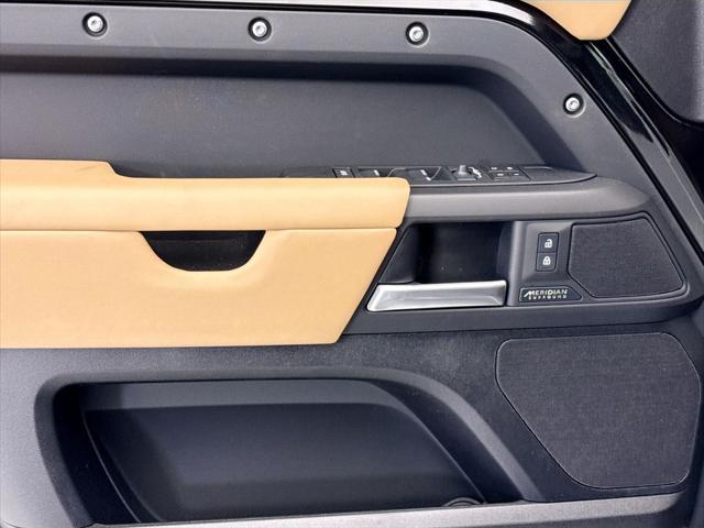 2026 Land Rover Defender P400 X-Dynamic SE