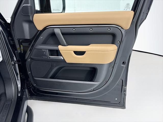 2026 Land Rover Defender P400 X-Dynamic SE