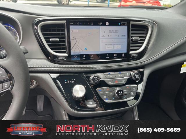 2027 Chrysler Pacifica Limited