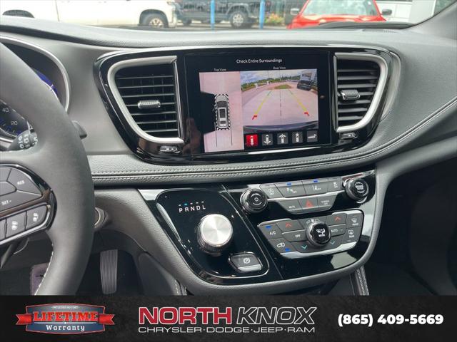 2027 Chrysler Pacifica Limited