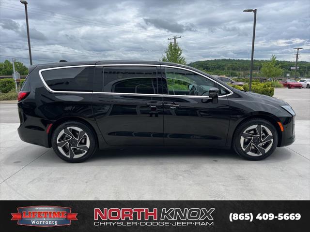 2027 Chrysler Pacifica Limited