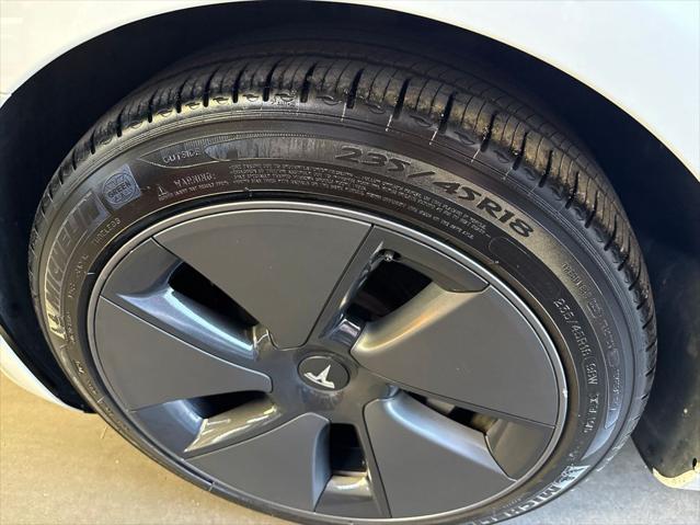 2021 Tesla Model 3 Standard Range Plus Rear-Wheel Drive