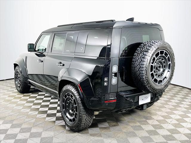 2026 Land Rover Defender P635 OCTA Black