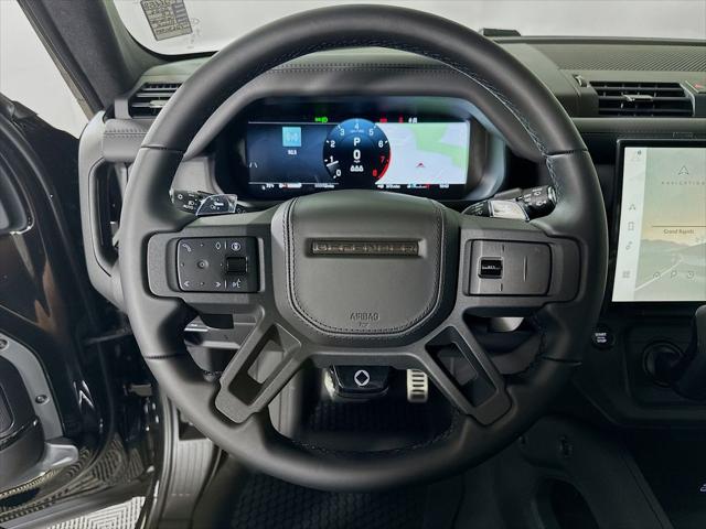 2026 Land Rover Defender P635 OCTA Black