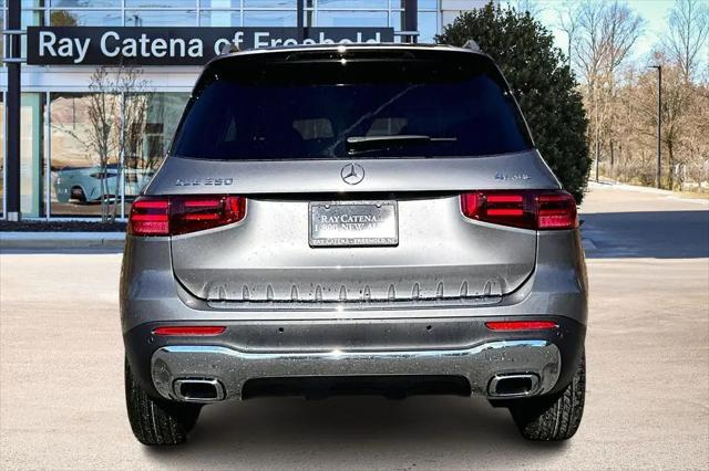 2026 Mercedes-Benz GLB 4MATIC