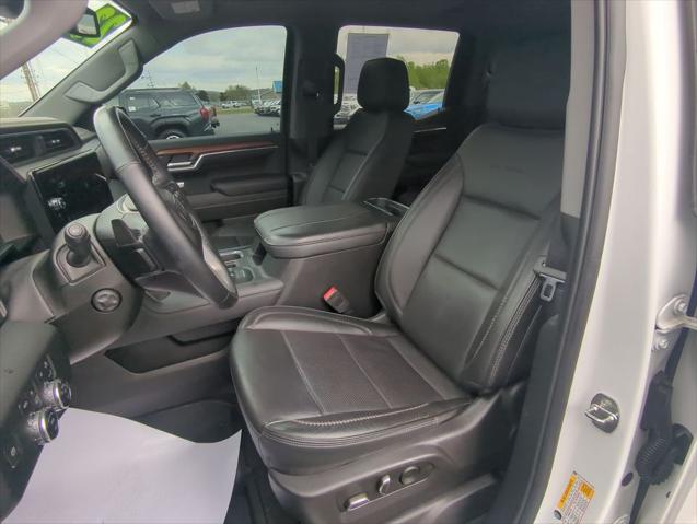 2023 GMC Sierra 1500 4WD Crew Cab Short Box Denali