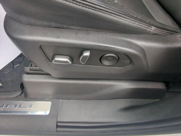2023 GMC Sierra 1500 4WD Crew Cab Short Box Denali