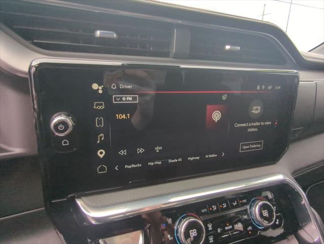 2023 GMC Sierra 1500 4WD Crew Cab Short Box Denali