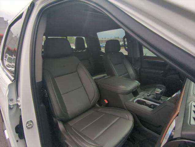 2023 GMC Sierra 1500 4WD Crew Cab Short Box Denali
