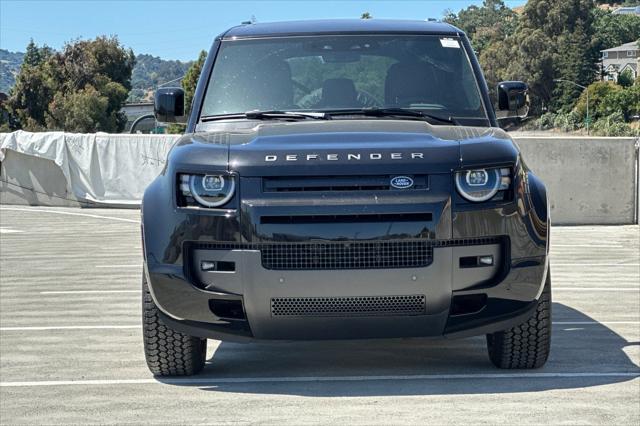 2026 Land Rover Defender P400 X-Dynamic SE