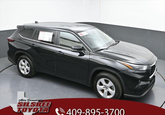 2025 Toyota Highlander LE