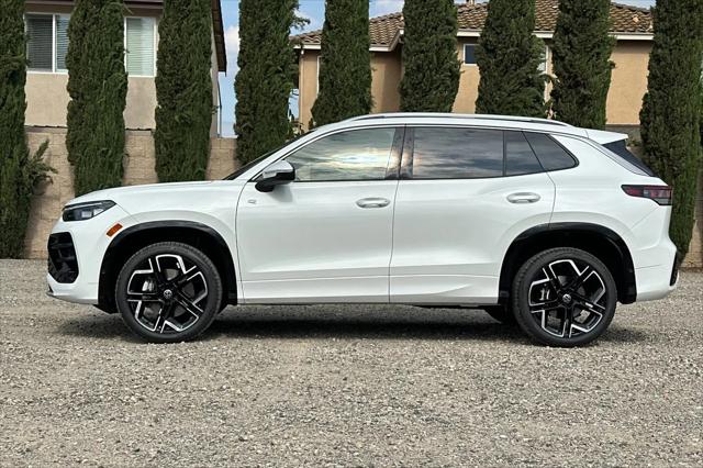 2026 Volkswagen Tiguan SEL R-Line Turbo