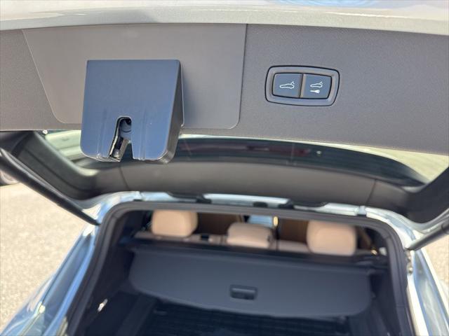 2023 Porsche Cayenne Base