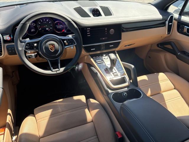 2023 Porsche Cayenne Base