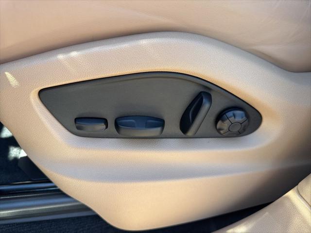 2023 Porsche Cayenne Base
