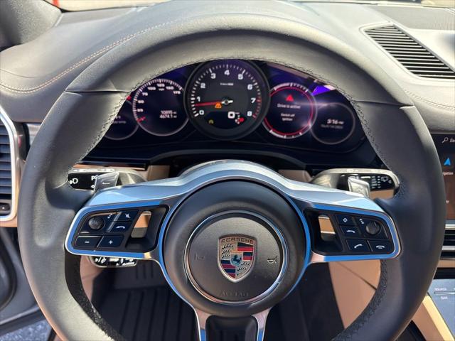 2023 Porsche Cayenne Base