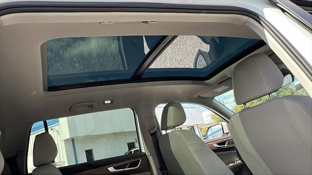 2026 Volkswagen Atlas SE with Technology