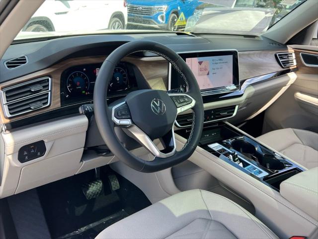 2026 Volkswagen Atlas SE with Technology