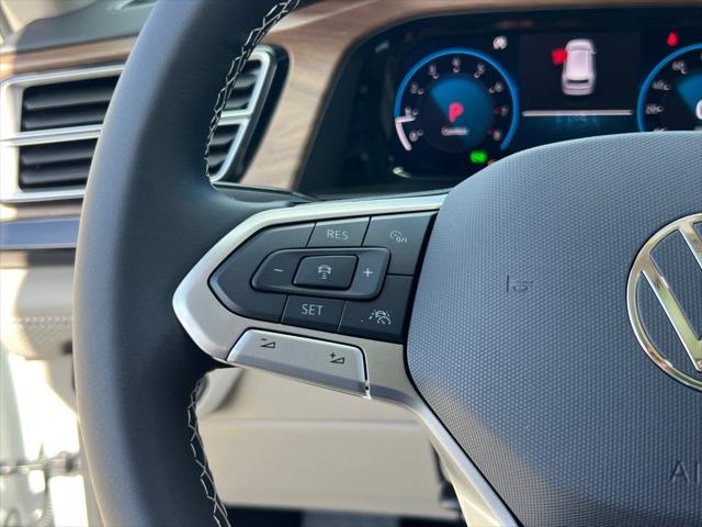 2026 Volkswagen Atlas SE with Technology