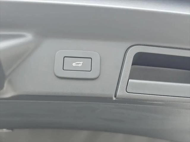 2026 Land Rover Range Rover Velar S