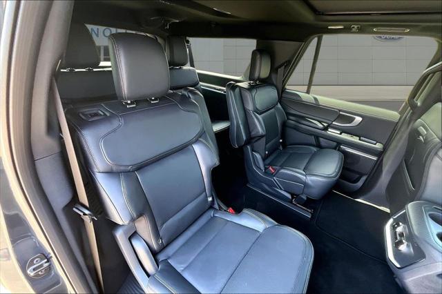 2026 Ford Expedition Max Platinum MAX