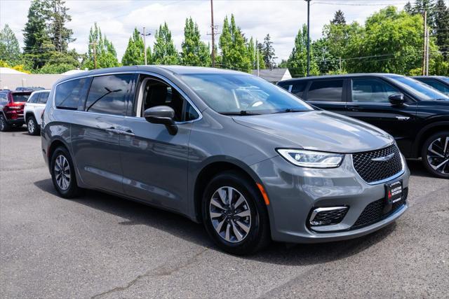 2023 Chrysler Pacifica Hybrid Touring L for sale in Milwaukie, OR