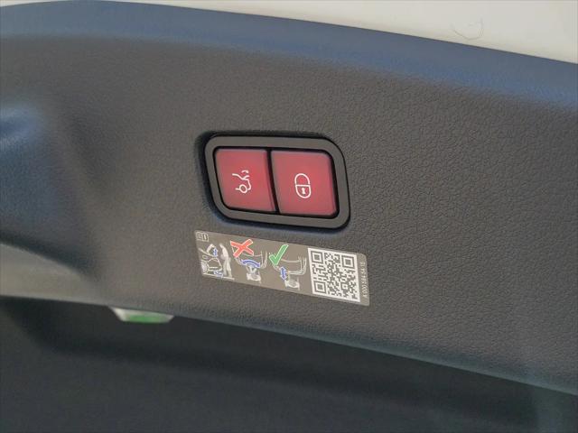 2026 Mercedes-Benz E-CLASS E 300 CLE 300