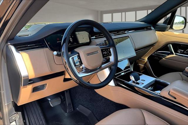 2026 Land Rover Range Rover P530 SE 7 Seat