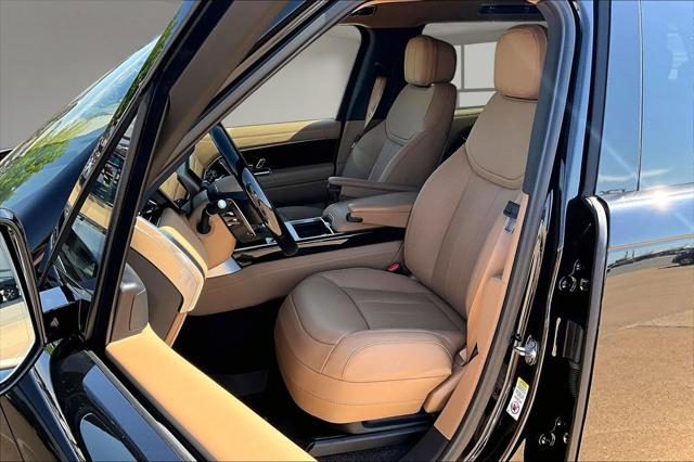 2026 Land Rover Range Rover P530 SE 7 Seat