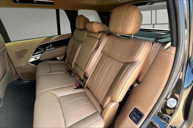 2026 Land Rover Range Rover P530 SE 7 Seat