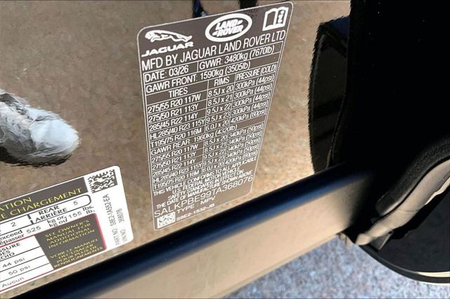 2026 Land Rover Range Rover P530 SE 7 Seat