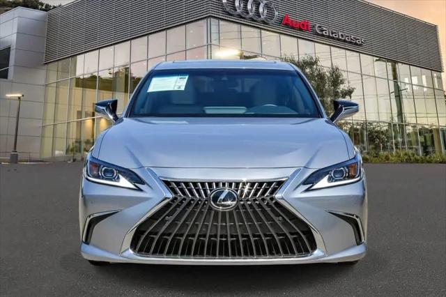 2025 Lexus ES 300h ES 300h