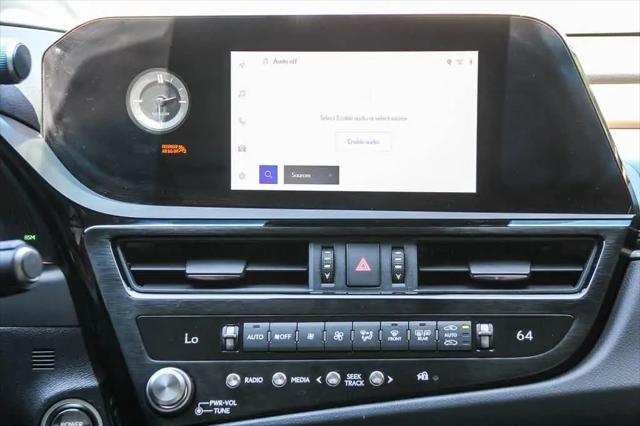 2025 Lexus ES 300h ES 300h