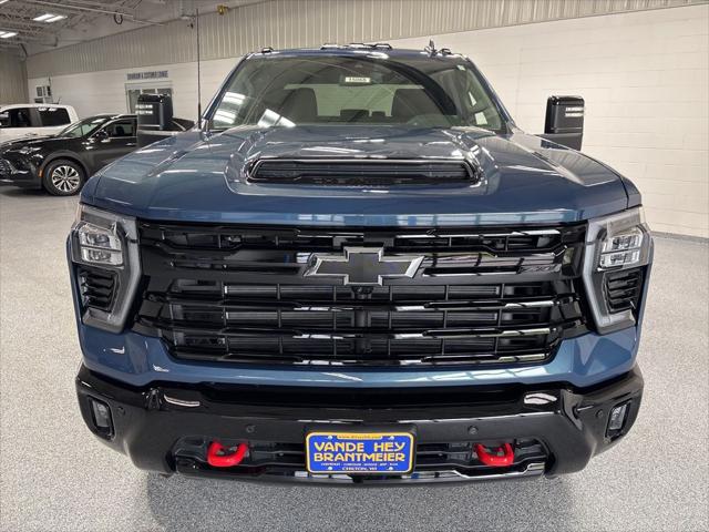 2026 Chevrolet Silverado 2500HD Crew Cab, Standard Bed, LT, 4WD