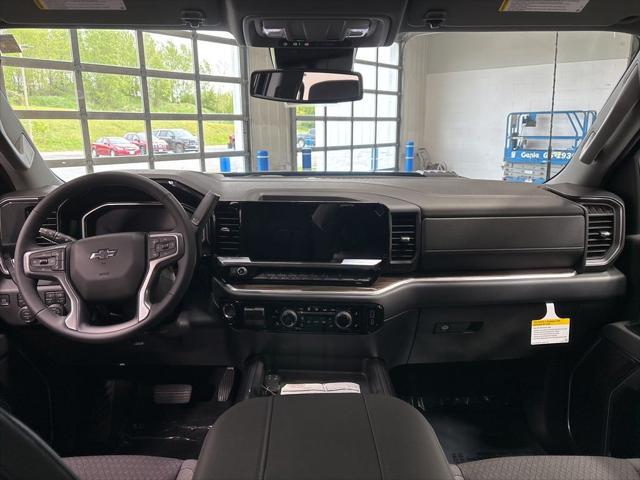 2026 Chevrolet Silverado 2500HD Crew Cab, Standard Bed, LT, 4WD