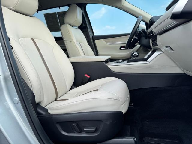 2024 Mazda X-90 Premium Plus