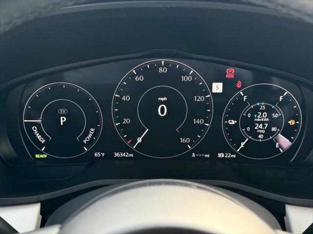 2024 Mazda X-90 Premium Plus