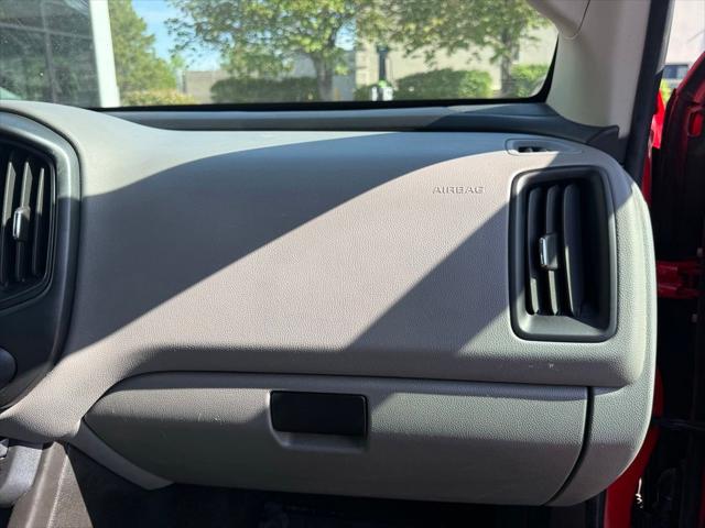2017 GMC Canyon Base