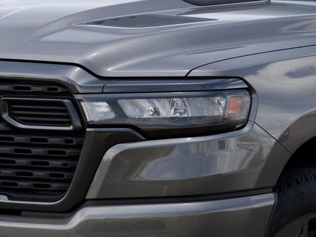 2026 Ram 1500 Express Crew Cab 4x4 57 Box