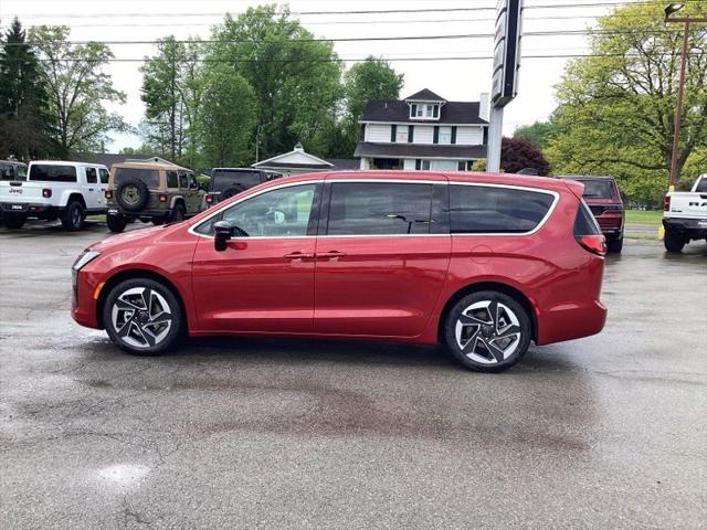 2027 Chrysler Pacifica Limited