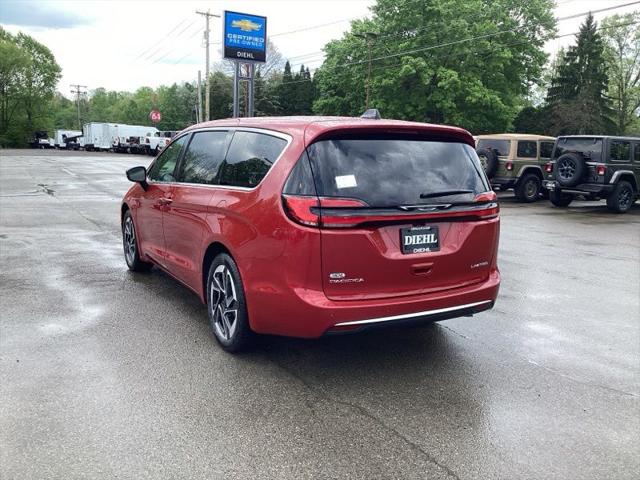 2027 Chrysler Pacifica Limited