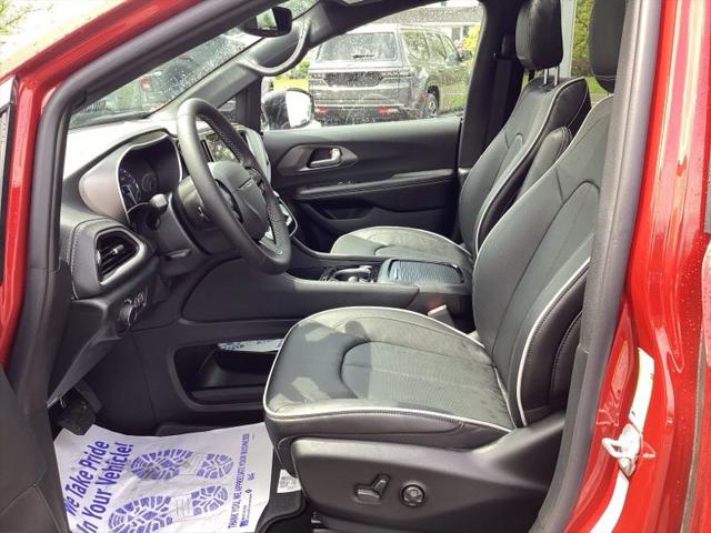 2027 Chrysler Pacifica Limited