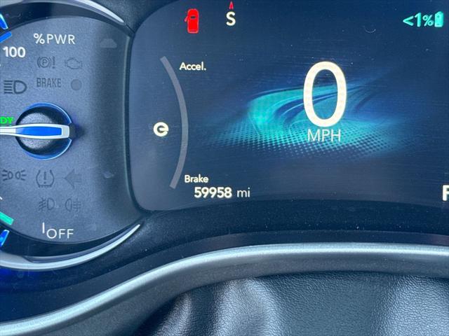 2023 Chrysler Pacifica Hybrid Touring L