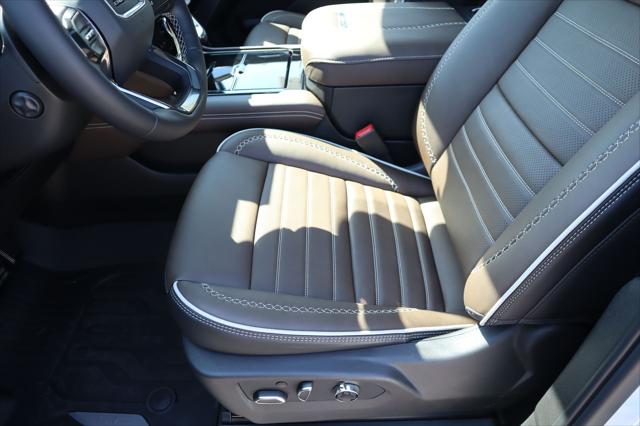 2026 GMC Yukon XL 4WD Denali Ultimate