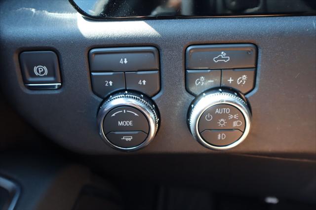2026 GMC Sierra 3500HD Crew Cab, Long Bed, SLE Dual Rear Wheel, 4WD