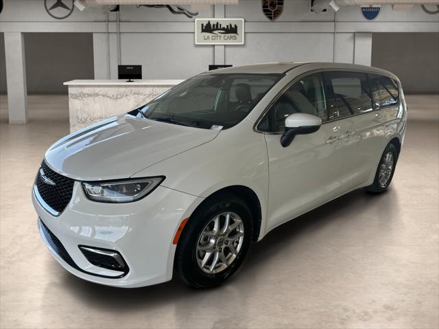 2023 Chrysler Pacifica Touring L for sale in Inglewood, CA