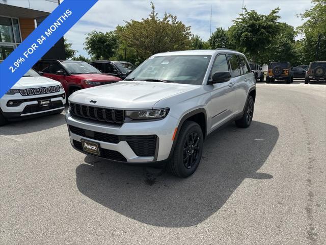 2026 Jeep Grand Cherokee Altitude 4x4 for sale in Glendale, WI