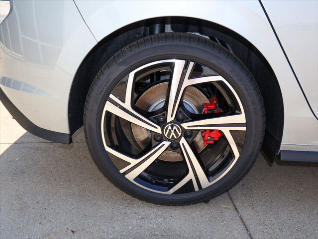 2026 Volkswagen Golf GTI SE