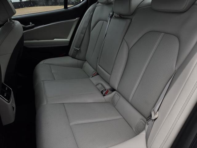 2025 Genesis G70 2.5T RWD